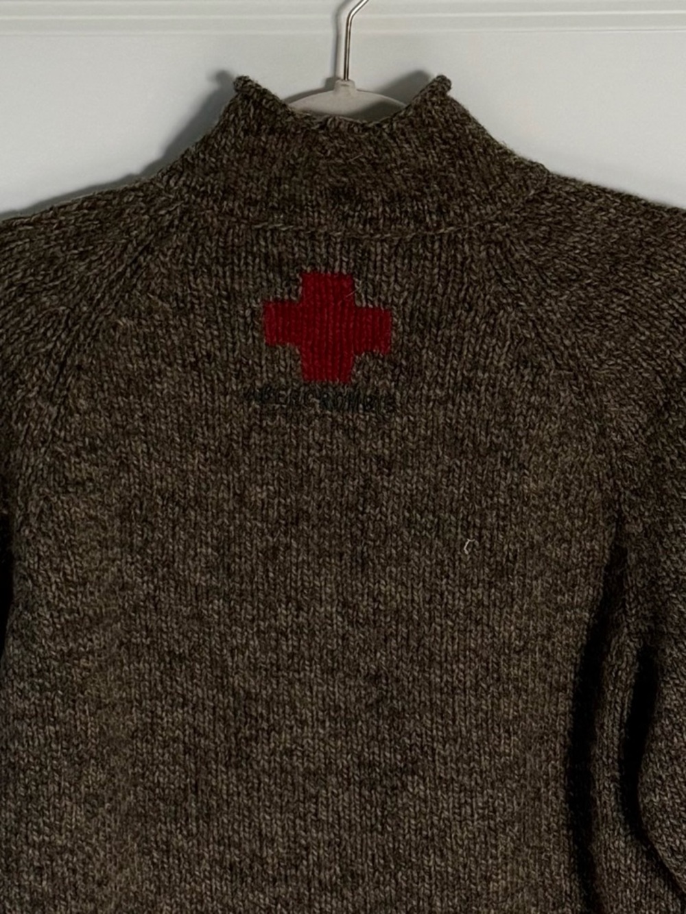 Abercrombie & Fitch vintage 90’s Y2K Cross Wool Sweater Medium 54983 - Picture 11 of 16